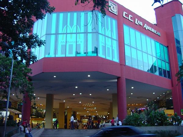 Edificio Centro Comercial Las Américas